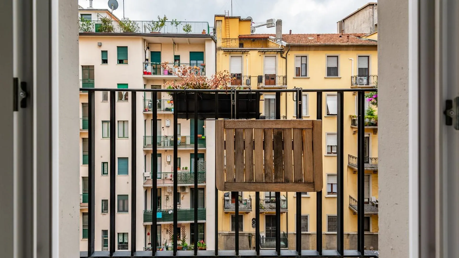 Brand New 2Pax Wifi - Via Denti Apartment Milan Italy